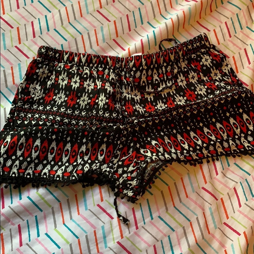 Shorts - Picture 3 of 6
